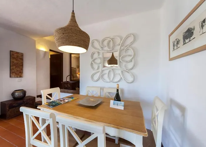 Bini Belin * Binibeca